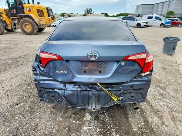 2017 TOYOTA COROLLA