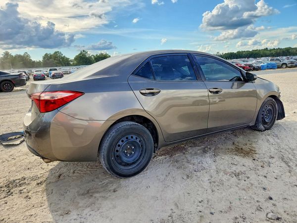 2017 TOYOTA COROLLA