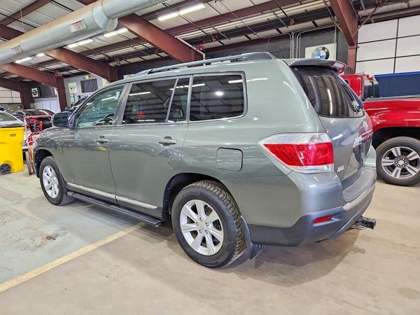 2013 TOYOTA HIGHLANDER Base/Hybrid