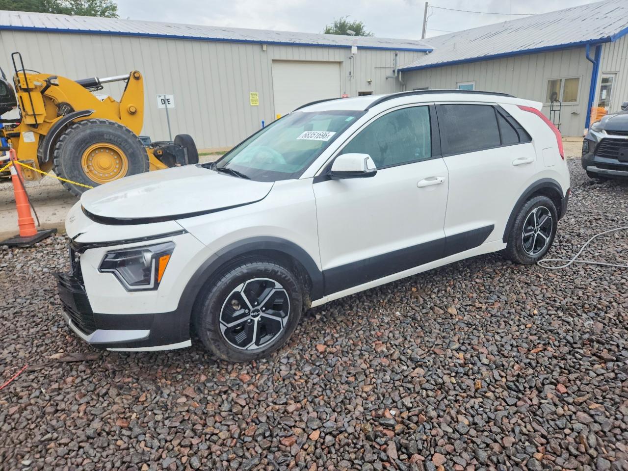 2023 KIA NIRO