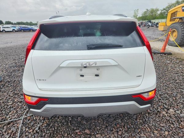 2023 KIA NIRO
