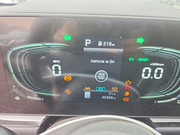 2023 KIA NIRO