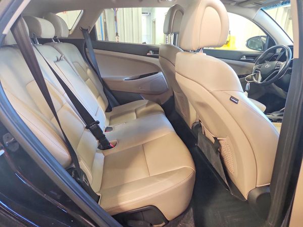 2017 HYUNDAI TUCSON