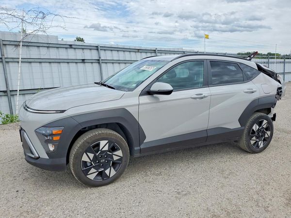 2024 HYUNDAI KONA SE — Front 3/4