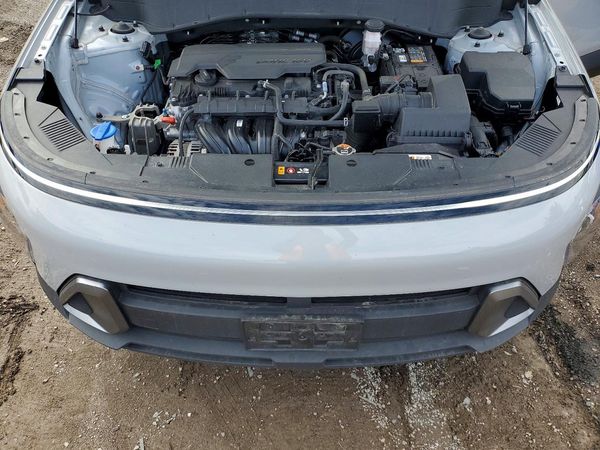 2024 HYUNDAI KONA SE — Engine bay