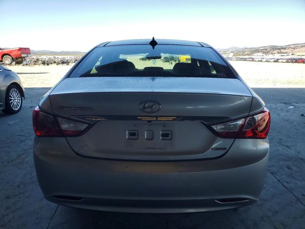 2012 HYUNDAI SONATA Middle level