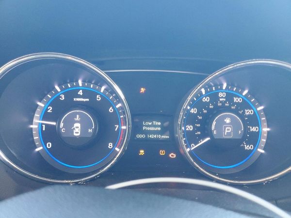 2012 HYUNDAI SONATA Middle level