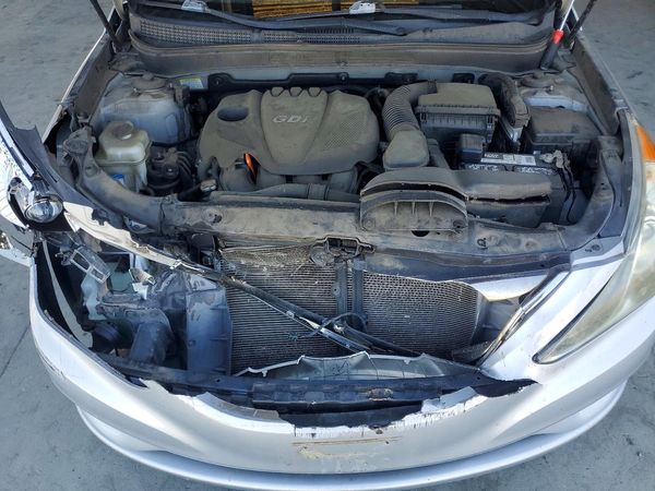 2012 HYUNDAI SONATA Middle level