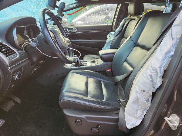 2020 JEEP CHEROKEE Limited — DENT