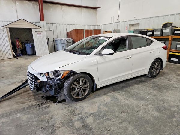 2017 HYUNDAI ELANTRA