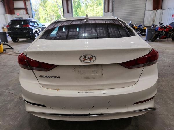 2017 HYUNDAI ELANTRA