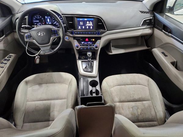 2017 HYUNDAI ELANTRA