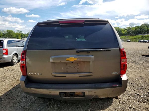 2012 CHEVROLET TAHOE LS