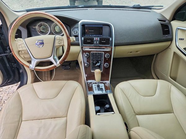 2012 VOLVO XC60