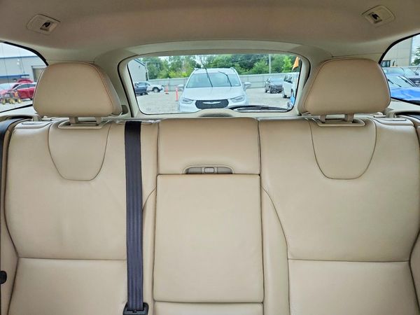 2012 VOLVO XC60