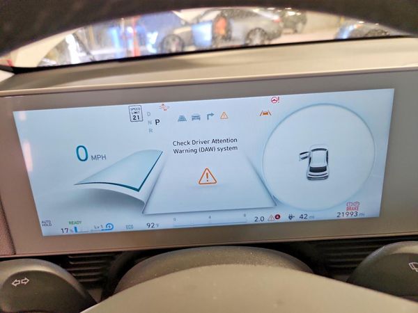 2023 HYUNDAI IONIQ SEL