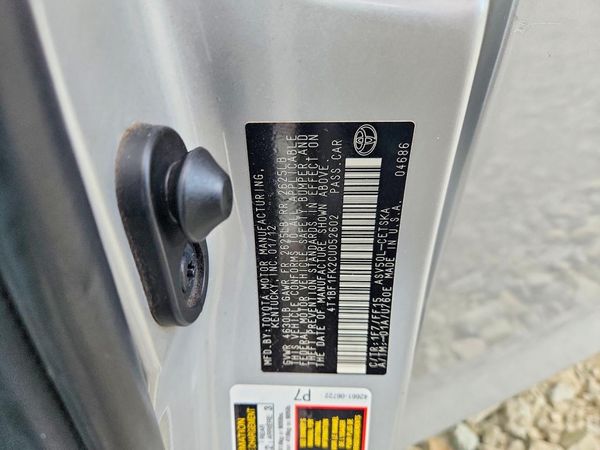 2012 TOYOTA CAMRY — VINS