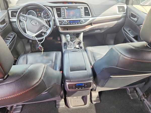2017 TOYOTA HIGHLANDER Ltd/Ltd Platinum — CKPT