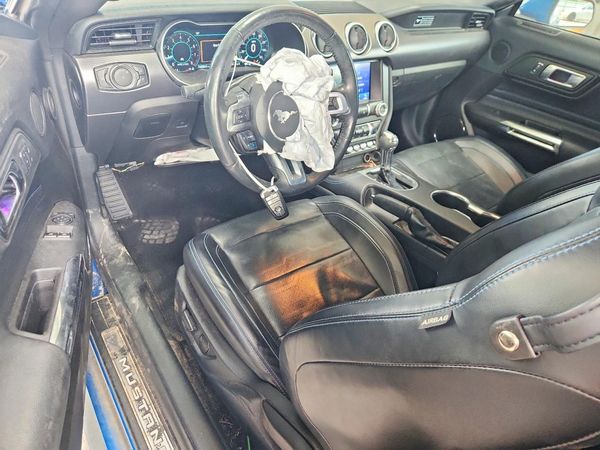 2020 FORD MUSTANG I4 Coupe — CKPT