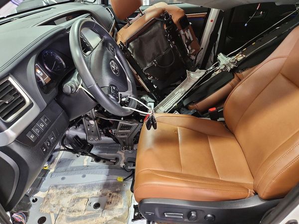2019 TOYOTA HIGHLANDER Ltd/Ltd Platinum
