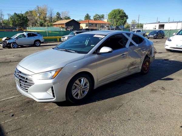 2019 HYUNDAI ELANTRA — Front 3/4