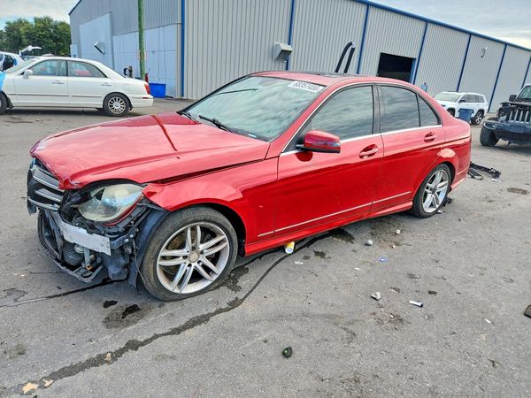 2014 MERCEDES-BENZ C C250