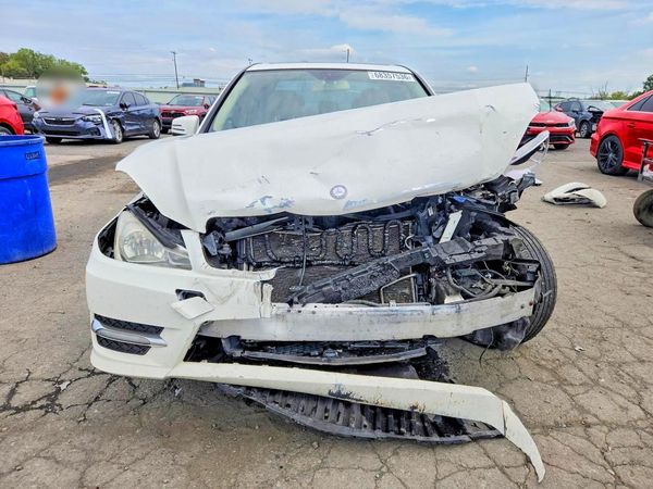 2013 MERCEDES-BENZ C-CLASS C300 — DIRF