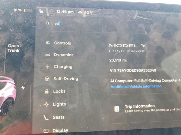 2025 TESLA Y