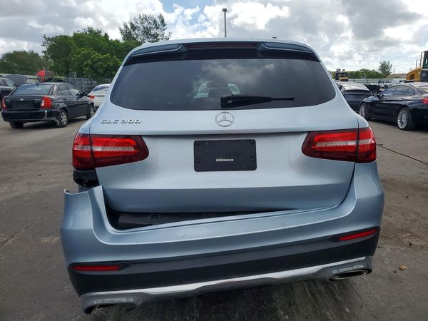 2018 MERCEDES-BENZ GLC