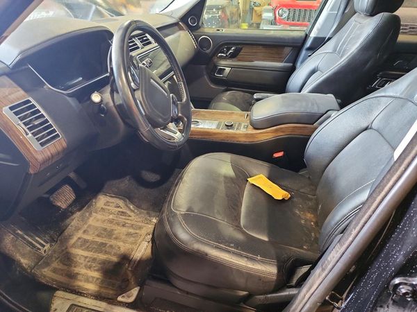 2018 LAND ROVER RANGE ROVER Supercharged — DENT