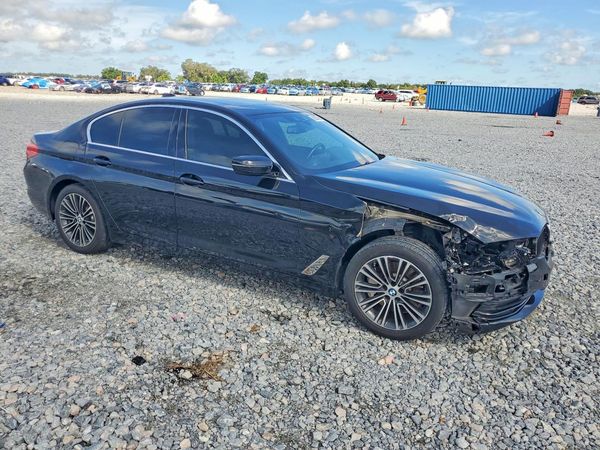 2019 BMW 530