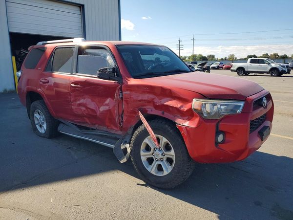 2016 TOYOTA 4RUNNER Base Grade — Passenger 3/4
