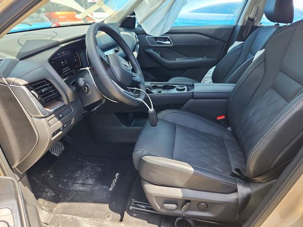 2026 NISSAN ROGUE Platinum — DENT