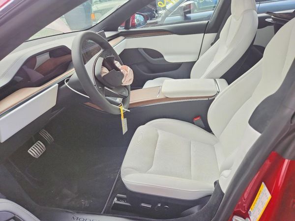 2026 TESLA MODEL S — DENT