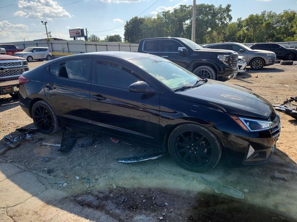 2019 HYUNDAI ELANTRA