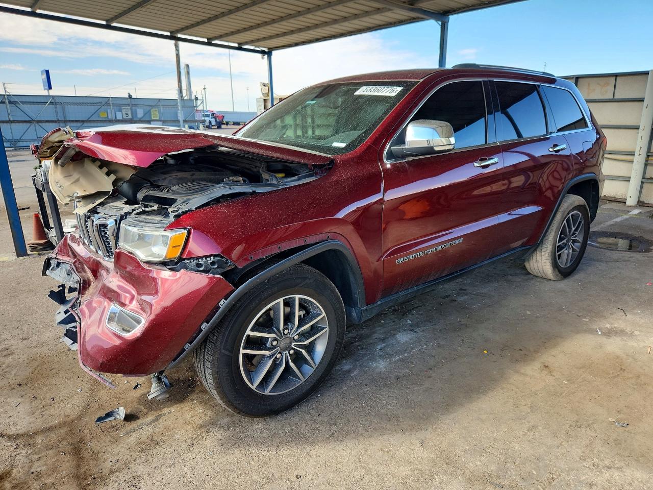 2019 JEEP GRAND CHEROKEE Limited — Front 3/4