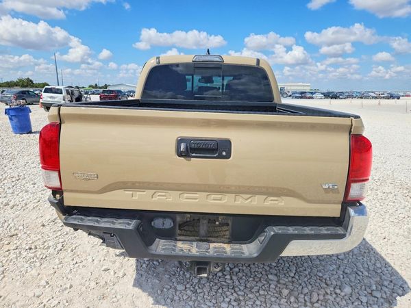 2017 TOYOTA TACOMA