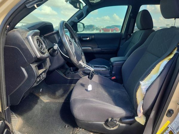 2017 TOYOTA TACOMA