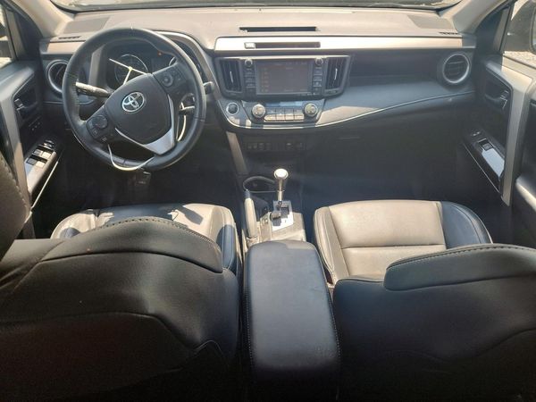 2016 TOYOTA RAV4