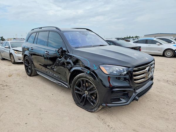 2024 MERCEDES-BENZ GLS — Passenger 3/4