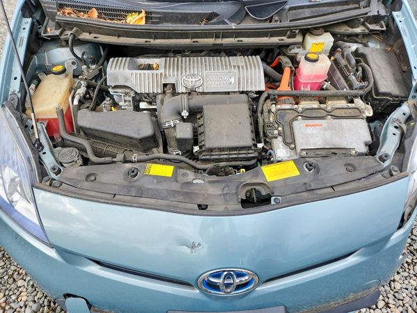 2012 TOYOTA PRIUS