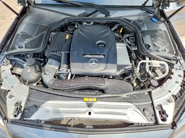 2017 MERCEDES-BENZ C C300