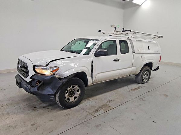 2017 TOYOTA TACOMA — DSFA — Front 3/4
