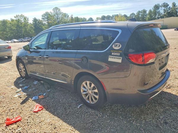 2018 CHRYSLER PACIFICA Touring L — DSRA