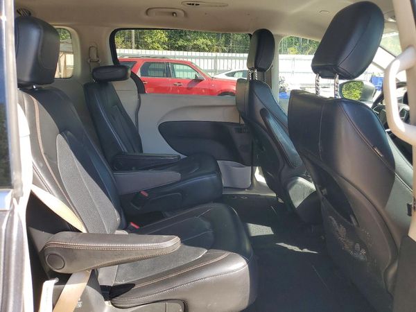 2018 CHRYSLER PACIFICA Touring L — PSRS