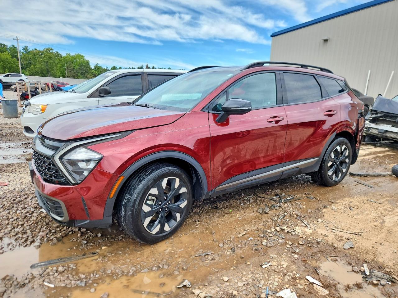 2023 KIA SPORTAGE — Front 3/4
