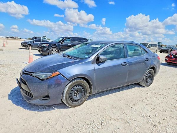 2017 TOYOTA COROLLA
