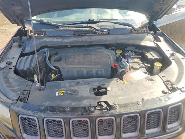 2019 JEEP COMPASS Trailhawk — Engine bay