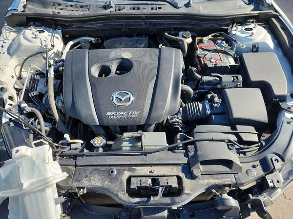 2015 MAZDA 3 Touring/GS