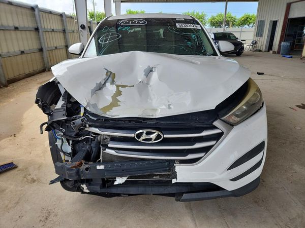 2018 HYUNDAI TUCSON SE Standard